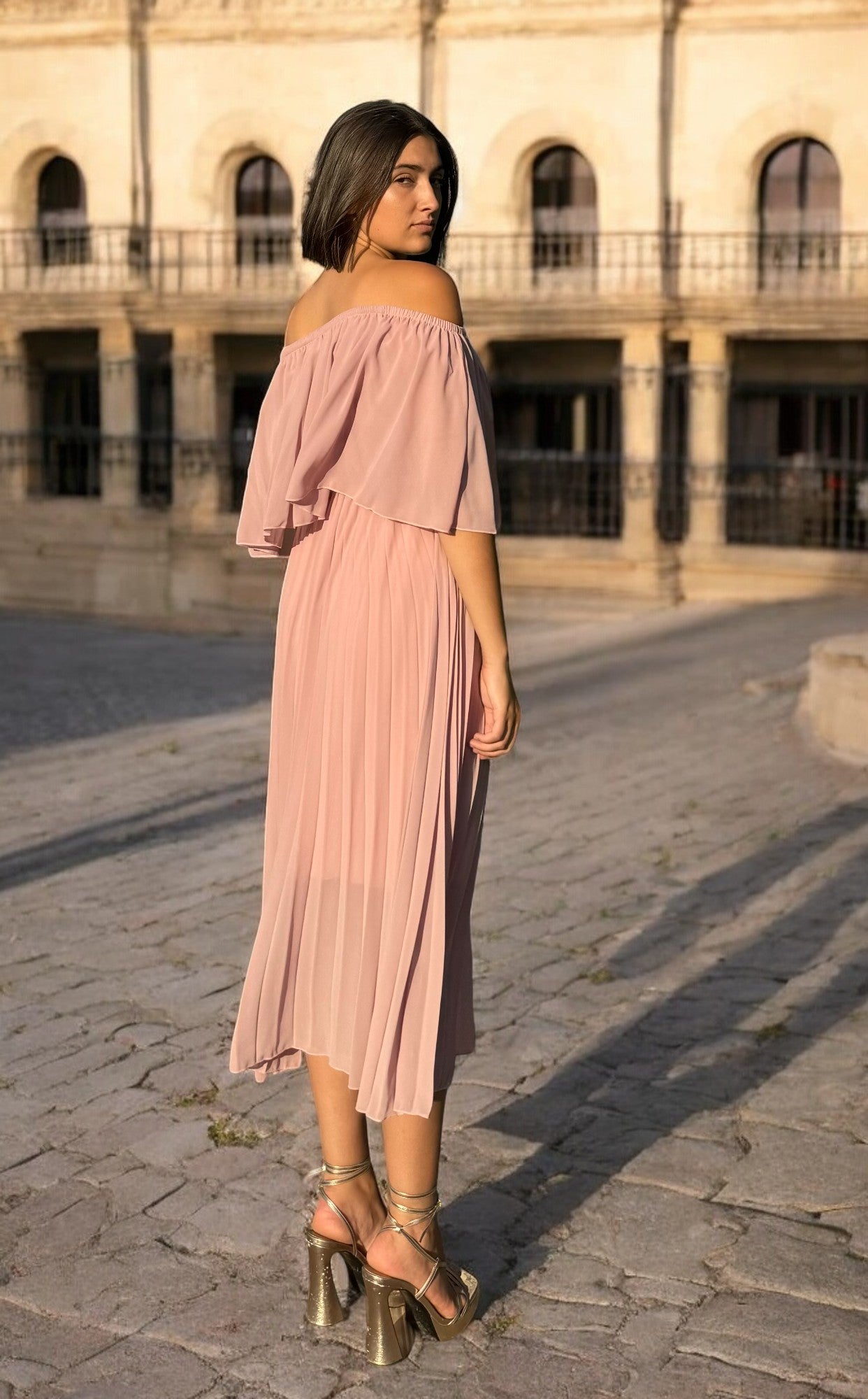 Vestido Vuelo Plisado Rosa Nude